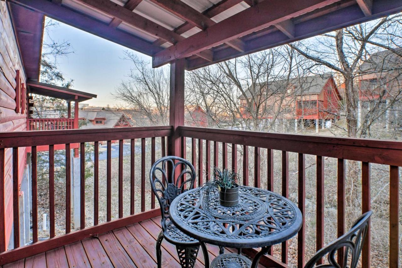 Cabin-Style Studio Right Off The Branson Strip! Apartment Luaran gambar